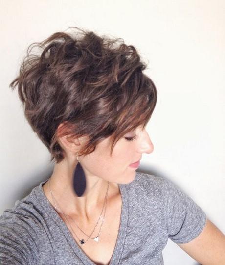Short pixie hairstyles for curly hair short-pixie-hairstyles-for-curly-hair-78_5