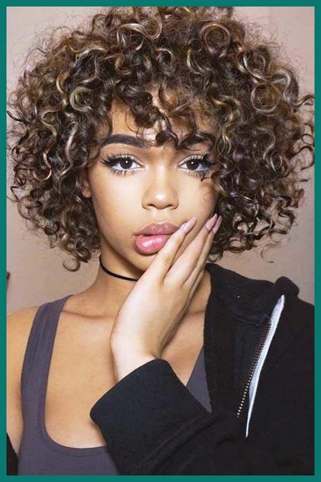 2020 short curly hairstyles