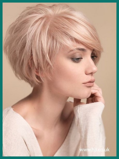 2020 short hairstyles for women over 40 2020-short-hairstyles-for-women-over-40-19_12
