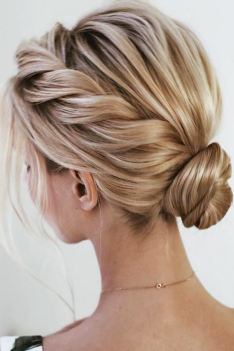Beautiful prom hairstyles 2020