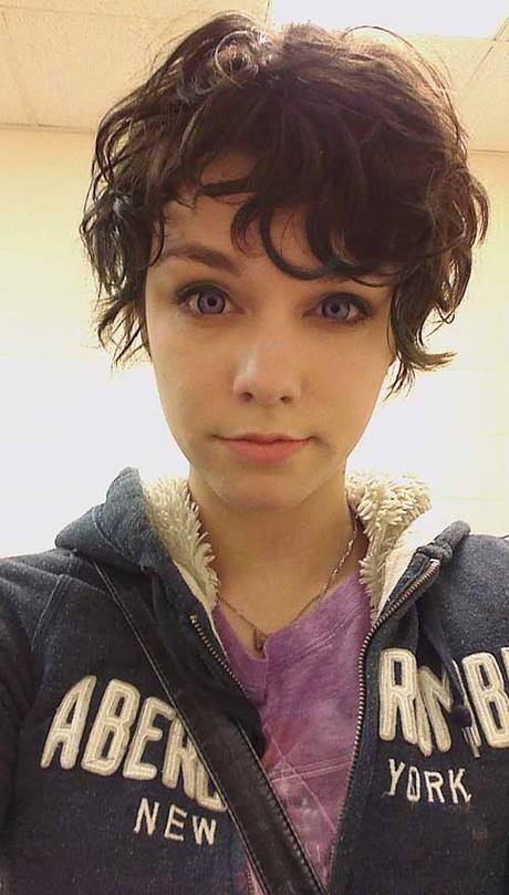 Cute short curly hairstyles 2020 cute-short-curly-hairstyles-2020-22_13
