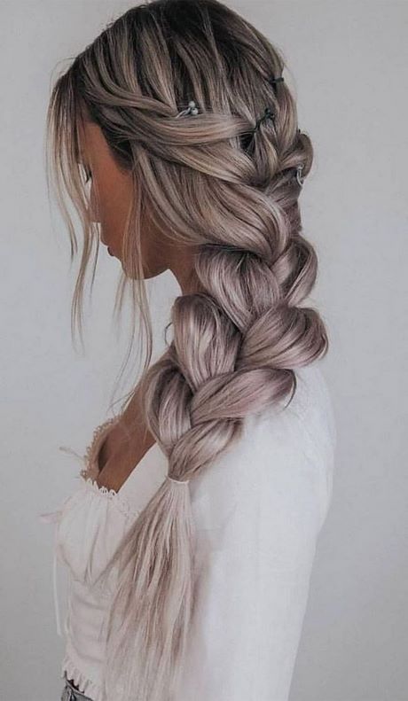 Hairstyles for long hair 2020 trends hairstyles-for-long-hair-2020-trends-41_9