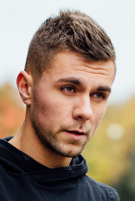 Mens hairstyles for 2020 mens-hairstyles-for-2020-04_9