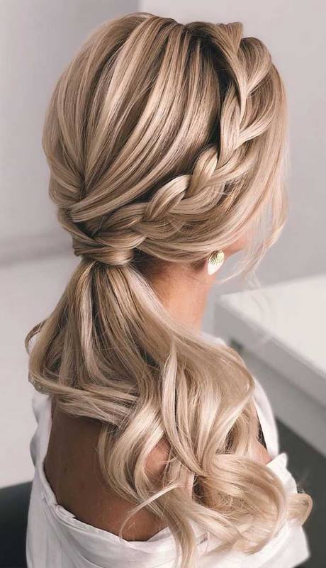 Prom hairstyles 2020 prom-hairstyles-2020-47_2