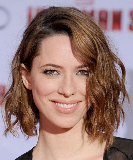 Short hairstyles for wavy hair 2020 short-hairstyles-for-wavy-hair-2020-79_5