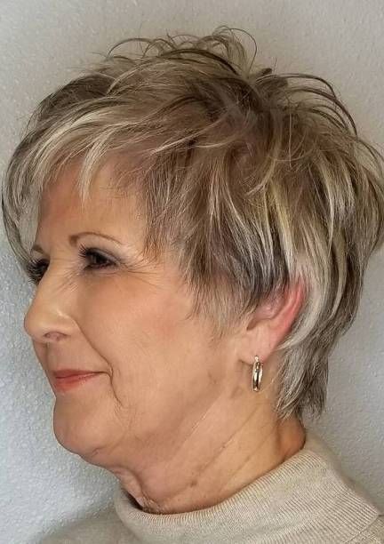 Short hairstyles for women over 50 2020 short-hairstyles-for-women-over-50-2020-90_11