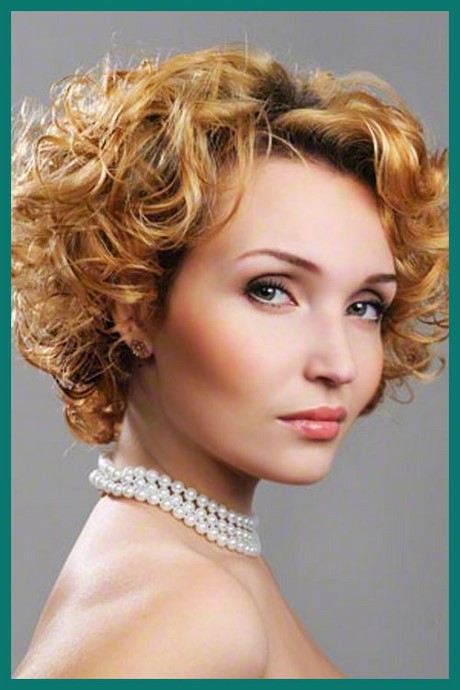 Very short curly hairstyles 2020 very-short-curly-hairstyles-2020-48_11