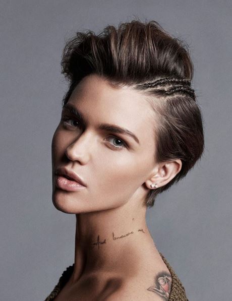 2021 short hairstyles for women 2021-short-hairstyles-for-women-84_12