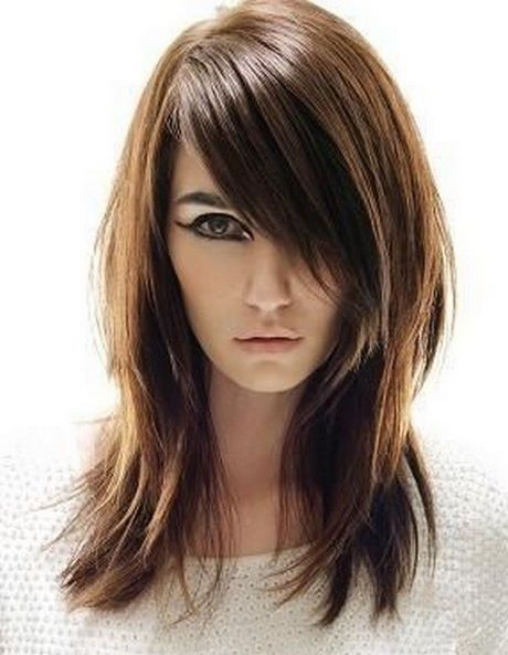 Best 2021 hairstyles for round faces