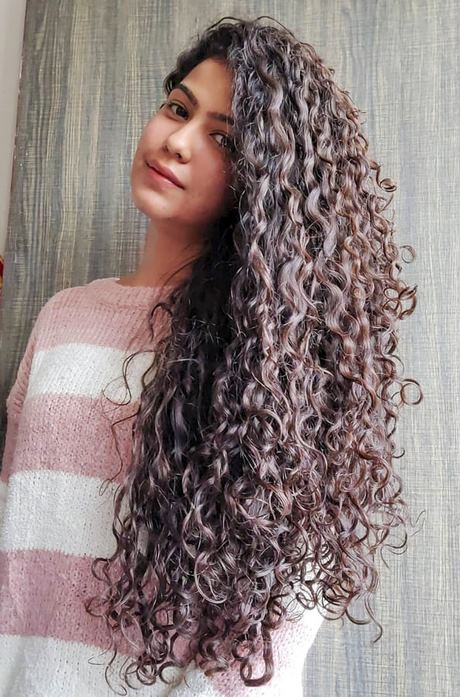 Curly hairstyles for long hair 2021 curly-hairstyles-for-long-hair-2021-57_17