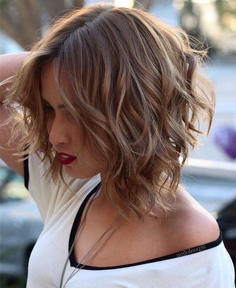 Cute short curly hairstyles 2021 cute-short-curly-hairstyles-2021-30_17