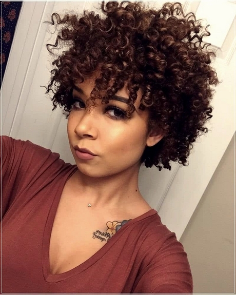 Cute short curly hairstyles 2021 cute-short-curly-hairstyles-2021-30_2