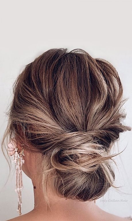 Hairstyle updo 2021 hairstyle-updo-2021-79_18
