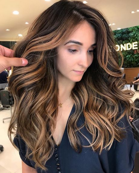 Layered hairstyles for long hair 2021 layered-hairstyles-for-long-hair-2021-28_3