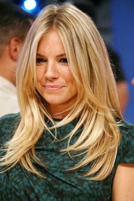 Long hairstyles for round faces 2021 long-hairstyles-for-round-faces-2021-32