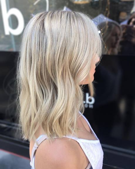 Medium blonde hairstyles 2021 medium-blonde-hairstyles-2021-17_4