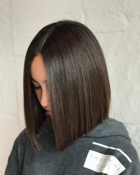 New hairstyles for 2021 medium length