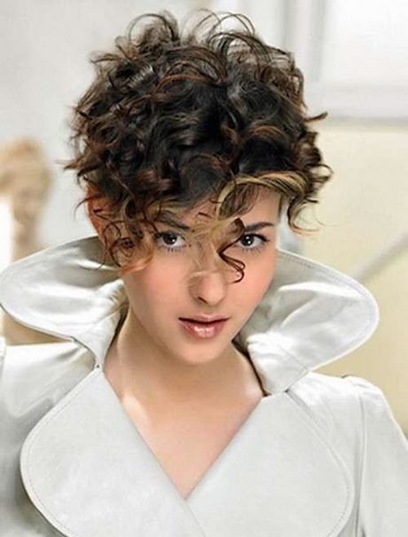 New short curly hairstyles 2021 new-short-curly-hairstyles-2021-50_7