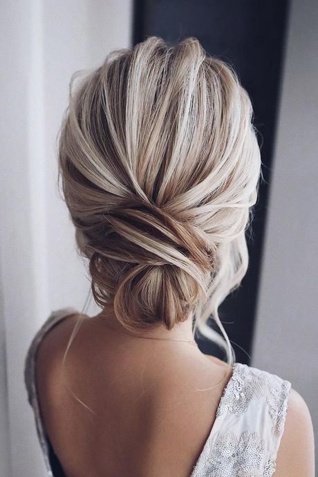 New updo hairstyles 2021 new-updo-hairstyles-2021-08_6