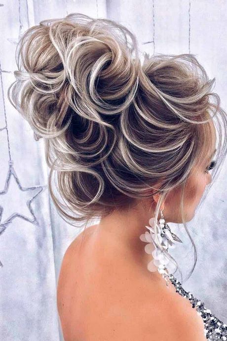 Prom updos for long hair 2021