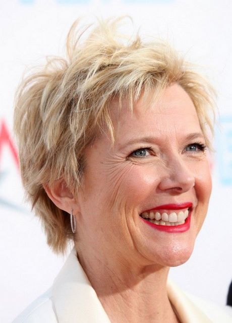 Short haircuts for women over 50 in 2021