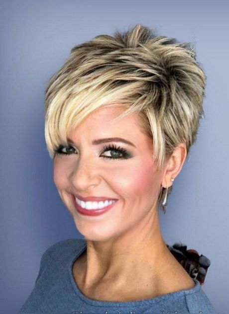 Short haircuts for women over 50 in 2021