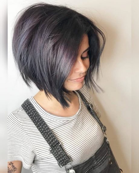 Short hairstyles with bangs 2021 short-hairstyles-with-bangs-2021-93_14