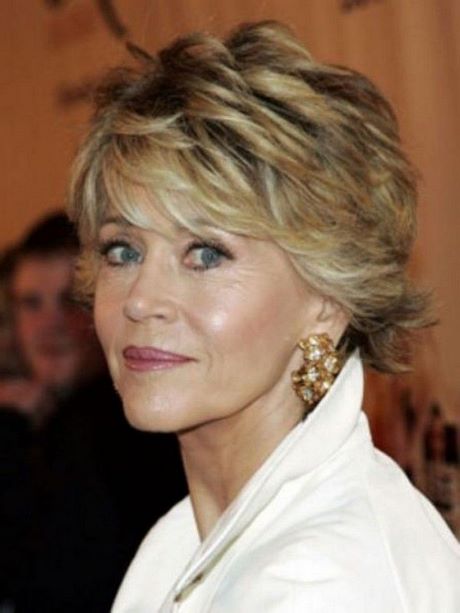 Short hairstyles women over 50 2021 short-hairstyles-women-over-50-2021-45_3