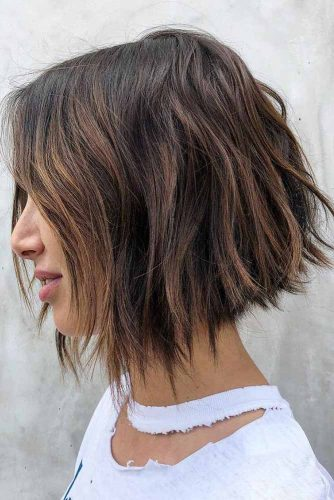 Trendy hairstyles for round faces 2021 trendy-hairstyles-for-round-faces-2021-93