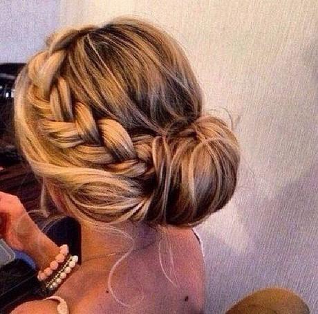 Updo hair style updo-hair-style-75_6