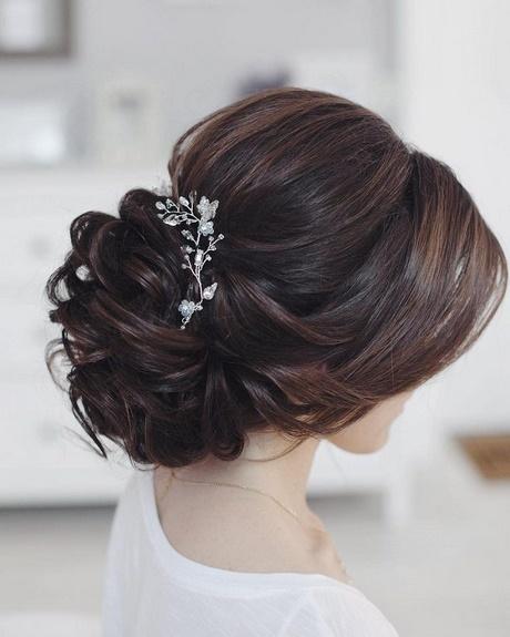 An updo hairstyle an-updo-hairstyle-22_5