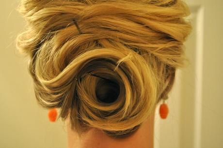 Easy updos for medium layered hair easy-updos-for-medium-layered-hair-42_14