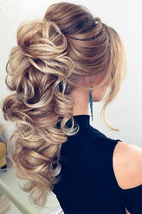 Evening hairstyles 2018 evening-hairstyles-2018-97_2