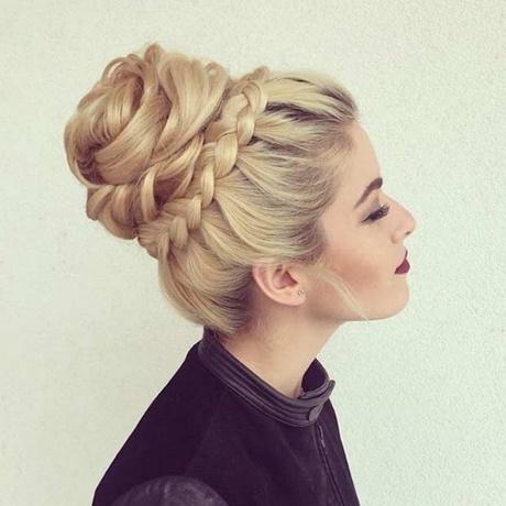 Gorgeous updos for long hair gorgeous-updos-for-long-hair-63_4