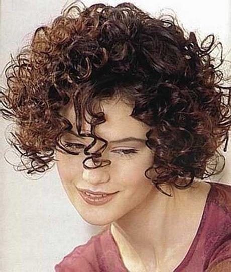 Haircuts for curly frizzy hair haircuts-for-curly-frizzy-hair-97_4