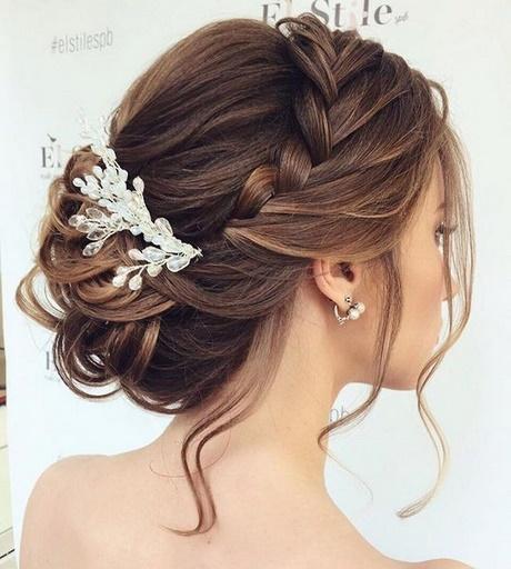 Hairstyle for wedding day