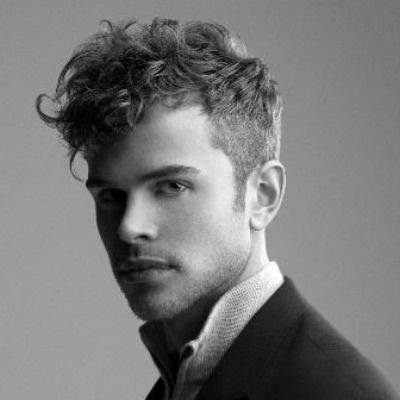 Hairstyles for men with wavy hair