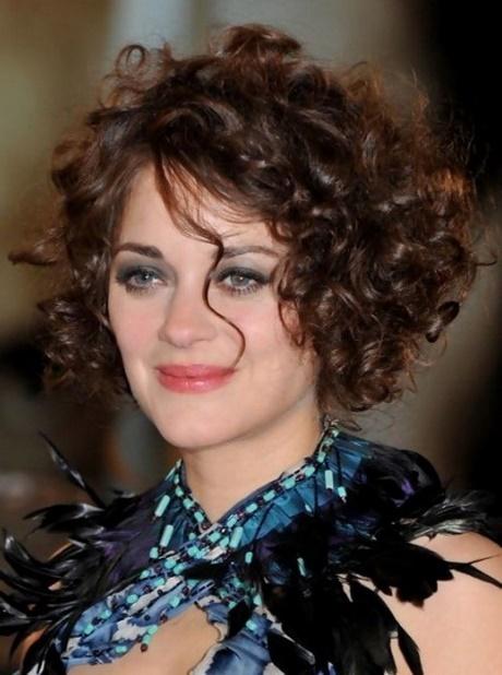 Short curly hair for round face short-curly-hair-for-round-face-44