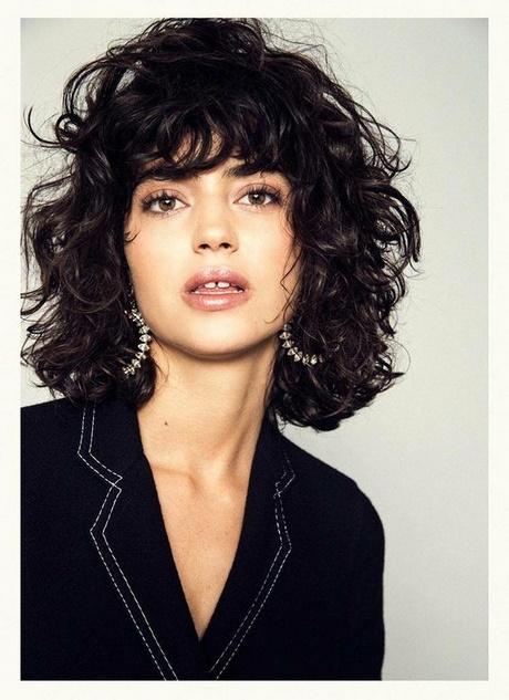 Short curly hair with bangs short-curly-hair-with-bangs-66_18