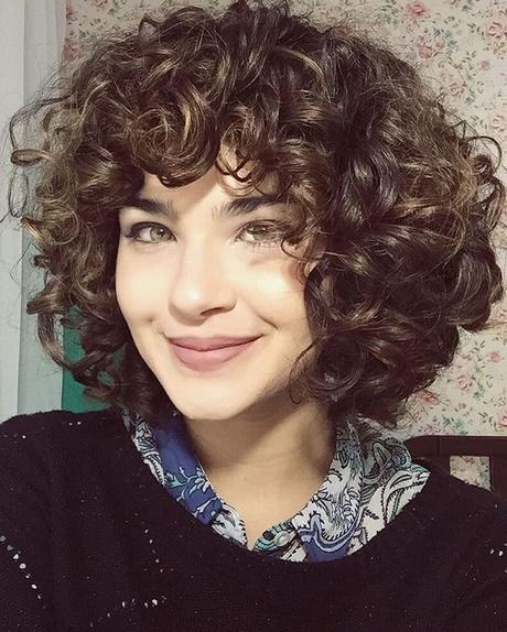 Short curly hair with bangs short-curly-hair-with-bangs-66_7