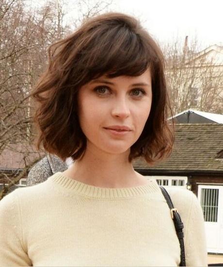 Short hair with side bangs