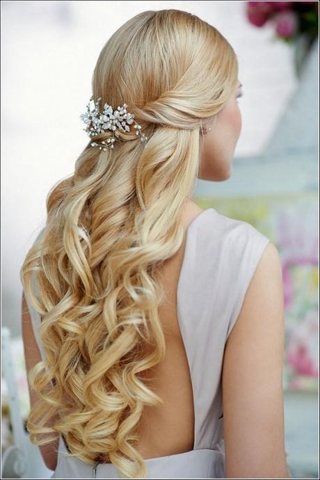 Simple bridesmaid hairstyles simple-bridesmaid-hairstyles-30_10