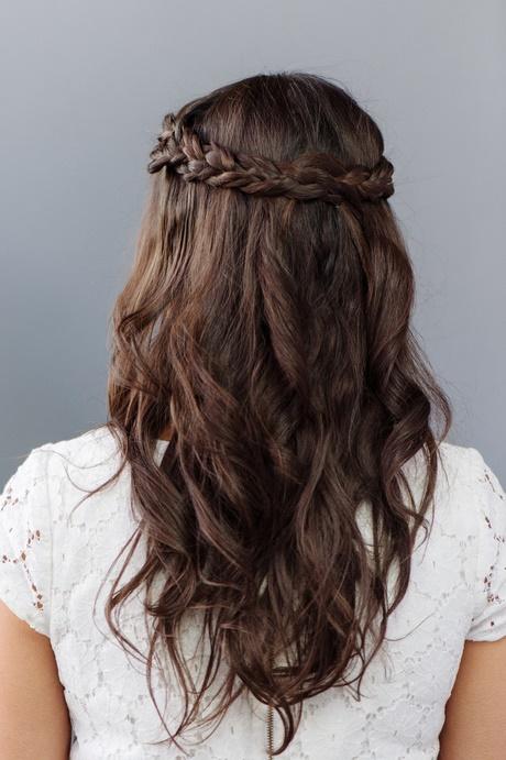 Simple bridesmaid hairstyles simple-bridesmaid-hairstyles-30_2