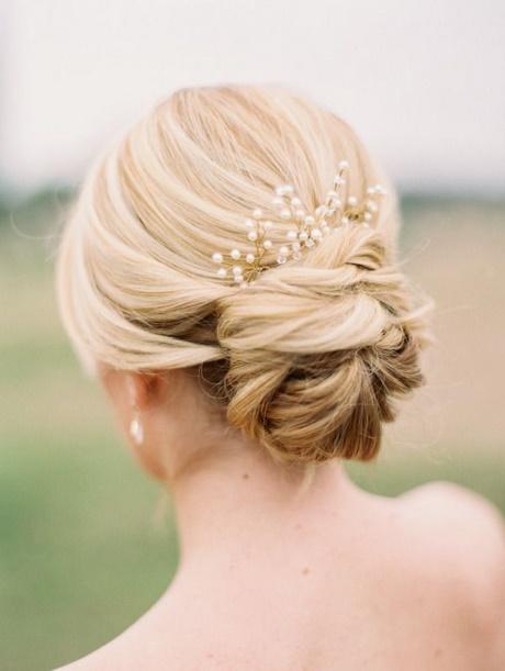 Simple bridesmaid hairstyles simple-bridesmaid-hairstyles-30_9
