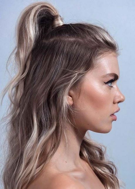 2019 half up hairstyles