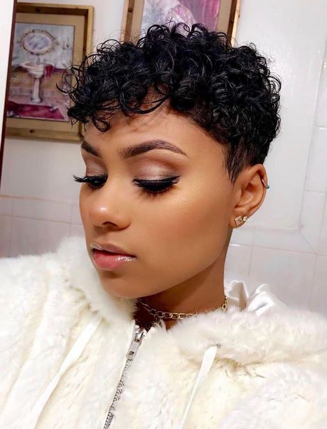 Black women short hair styles 2019 black-women-short-hair-styles-2019-24_3