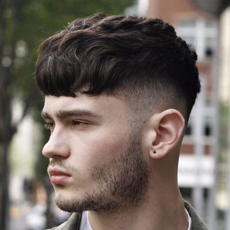 Haircuts for round shaped faces 2019 haircuts-for-round-shaped-faces-2019-12_10