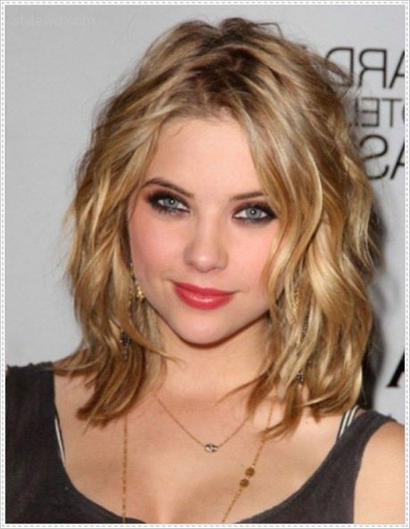 Hairstyle for wavy hair with round face hairstyle-for-wavy-hair-with-round-face-04_10