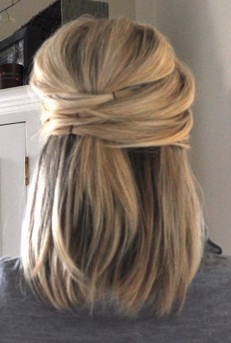 Half up half down hairstyles for bobbed hair half-up-half-down-hairstyles-for-bobbed-hair-88_5