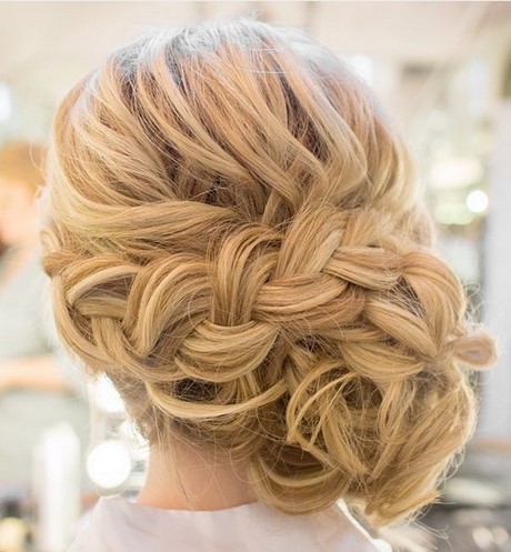 Low updos for medium length hair low-updos-for-medium-length-hair-38_16